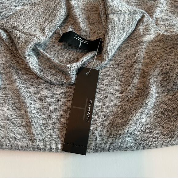T Tahari Heather Gray Sleeveless Mock Neck Top M NWT - Picture 7 of 7